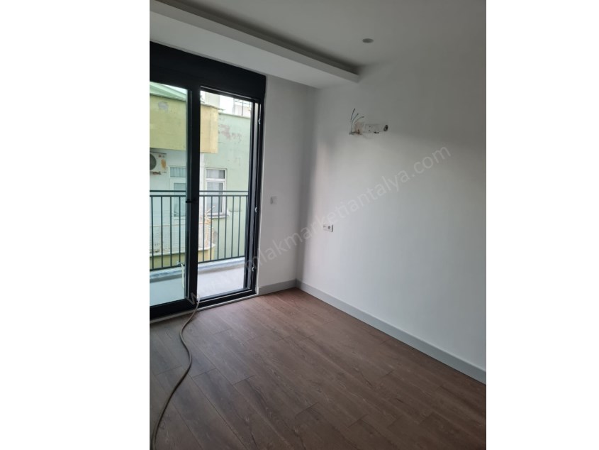 IŞIKLAR CADDESİ KONFOR VE PRESTİJ BİR ARADA 3+1 SIFIR DAİRE 