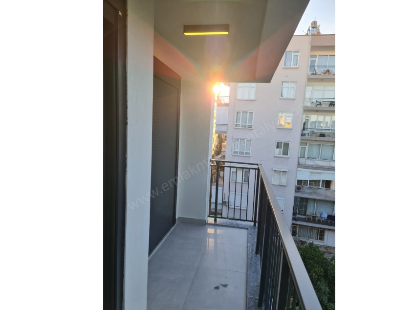 IŞIKLAR CADDESİ KONFOR VE PRESTİJ BİR ARADA 3+1 SIFIR DAİRE 