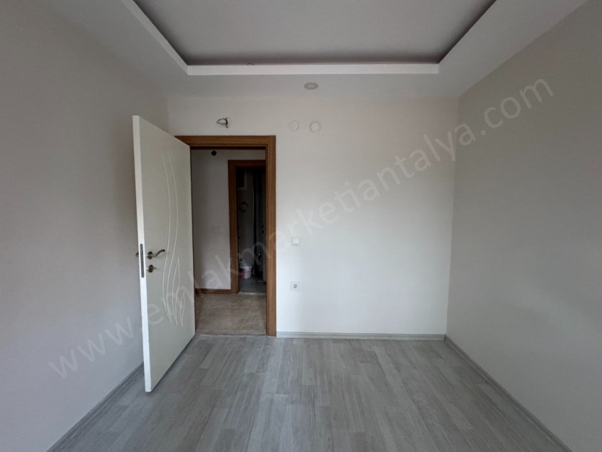 BÜYÜKŞEHİR BELEDİYE YANINDA HER ŞEYİ AYRI 2+1 DAİRE 