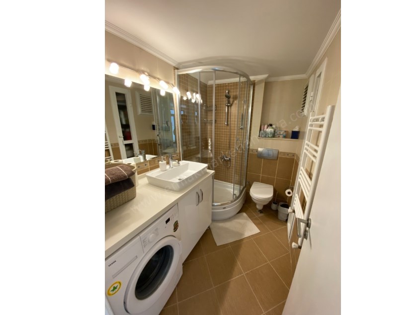  HAVUZLU SİTE İÇERİSİNDE GENİŞ  3+1 