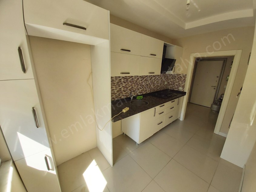 KIZILTOPRAKTA FULL DONANIMLI SİTE İÇİ 2+1 DAİRE VE YAŞAM ALANI