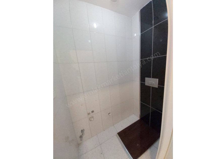 KIZILTOPRAKTA FULL DONANIMLI SİTE İÇİ 2+1 DAİRE VE YAŞAM ALANI