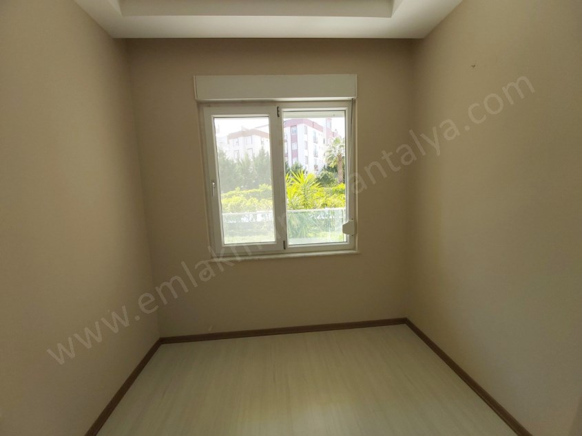 KIZILTOPRAKTA FULL DONANIMLI SİTE İÇİ 2+1 DAİRE VE YAŞAM ALANI