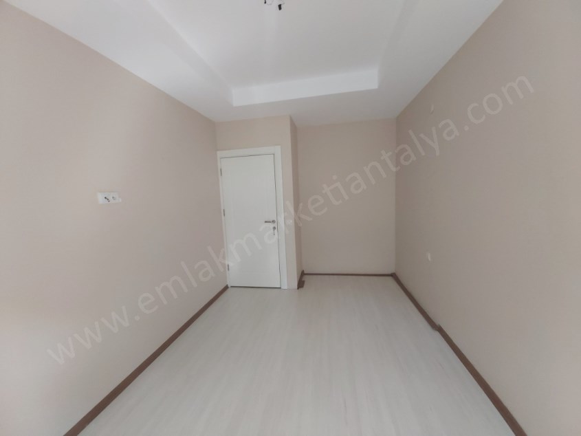 KIZILTOPRAKTA FULL DONANIMLI SİTE İÇİ 2+1 DAİRE VE YAŞAM ALANI