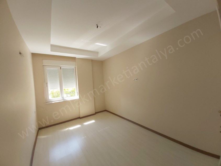 KIZILTOPRAKTA FULL DONANIMLI SİTE İÇİ 2+1 DAİRE VE YAŞAM ALANI