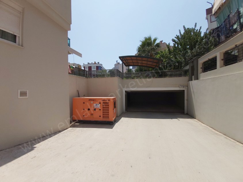 KIZILTOPRAKTA FULL DONANIMLI SİTE İÇİ 2+1 DAİRE VE YAŞAM ALANI