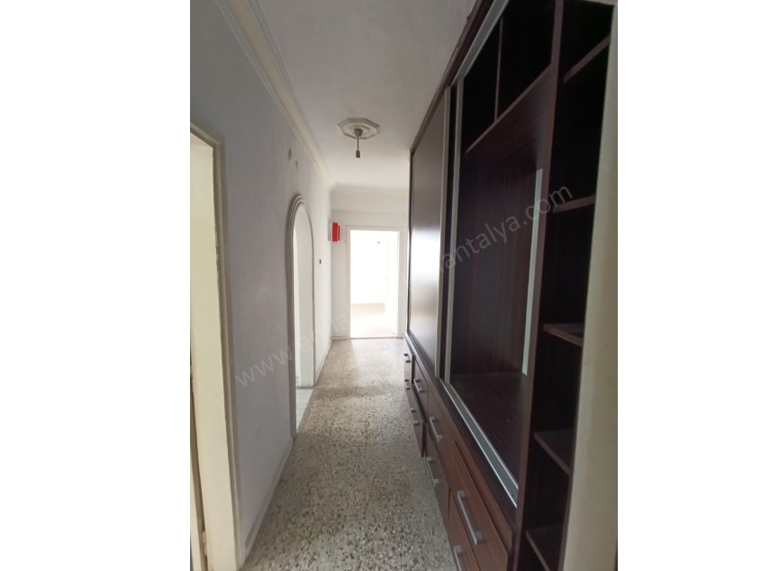 MEVLANA KAVŞAĞINDA 75.YIL LİSESİ  VE BÜYÜKŞEHİR BELEDİYESİ YAKINI KİRALIK DAİRE