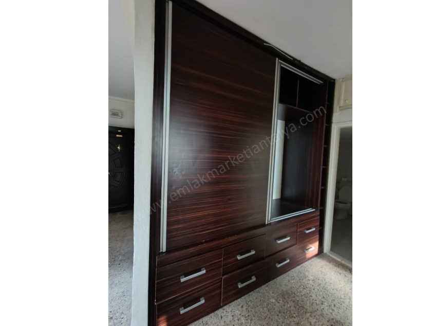 MEVLANA KAVŞAĞINDA 75.YIL LİSESİ  VE BÜYÜKŞEHİR BELEDİYESİ YAKINI KİRALIK DAİRE