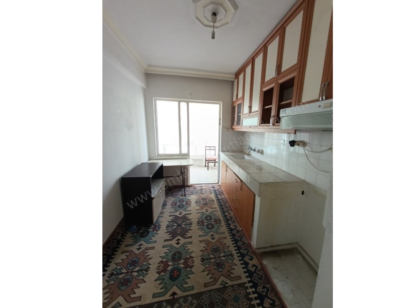 MEVLANA KAVŞAĞINDA 75.YIL LİSESİ  VE BÜYÜKŞEHİR BELEDİYESİ YAKINI KİRALIK DAİRE