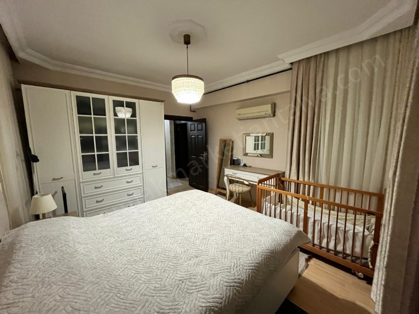 ONUR SİTESİNDE ,  ARAKAT D.GAZLI EBV. BANYOLU 170 M² 3+1