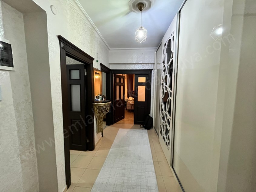 ONUR SİTESİNDE ,  ARAKAT D.GAZLI EBV. BANYOLU 170 M² 3+1