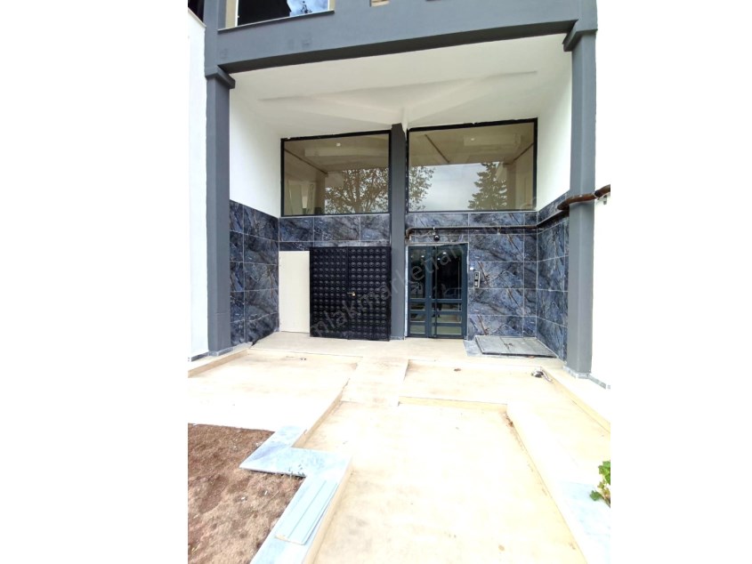 MEVLANA CADDE ARKASINDA ÇİFT BANYOLU SIFIR 4+1 FIRSAT DAİRE