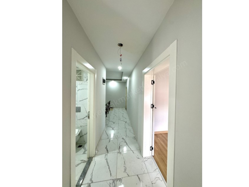 MEVLANA CADDE ARKASINDA ÇİFT BANYOLU SIFIR 4+1 FIRSAT DAİRE