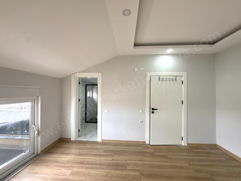 MEVLANA CADDE ARKASINDA ÇİFT BANYOLU SIFIR 4+1 FIRSAT DAİRE
