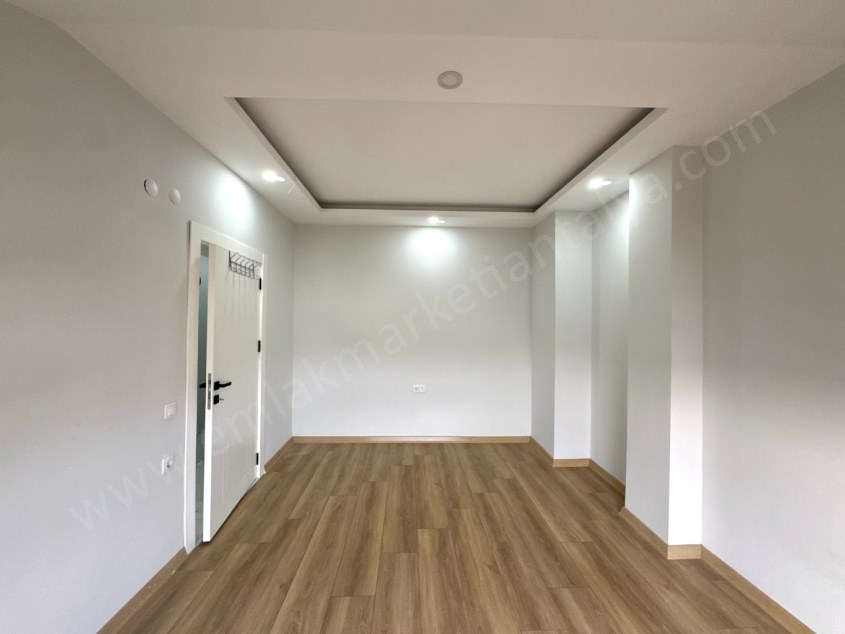 MEVLANA CADDE ARKASINDA ÇİFT BANYOLU SIFIR 4+1 FIRSAT DAİRE