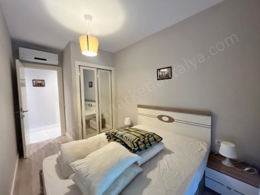 VİLLA TADINDA 1+1 EŞYALI HAVUZLU SİTE SAHİLE HAVALİMANINA YAKIN