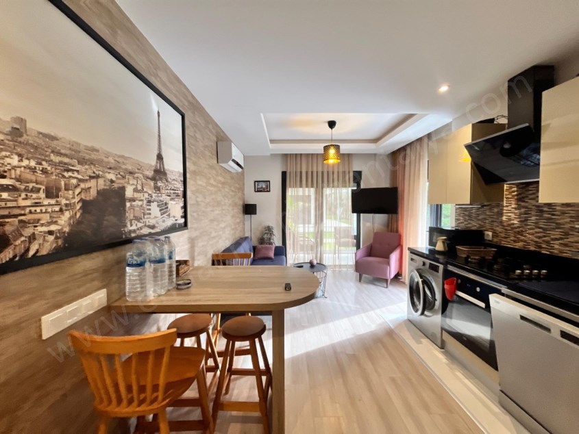 VİLLA TADINDA 1+1 EŞYALI HAVUZLU SİTE SAHİLE HAVALİMANINA YAKIN