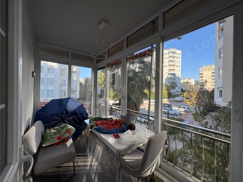 TEK TAPUDA 3 AYRI GİRİŞLİ DAİRE 6+3 TERRACİTY VE LAURA YAKINI