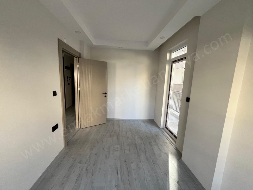 ŞİFA HASTANESİ YAKINI , SIFIR BİNADA ARAKAT 2+1