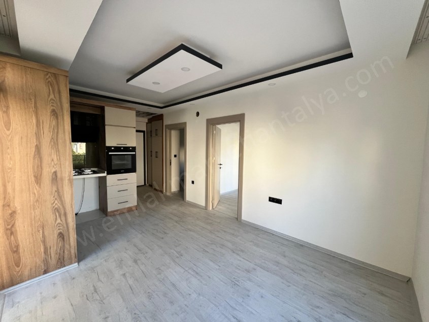  KANAL BOYUNDA , ŞIK TASARIMLI SIFIR 2+1 DAİRE 