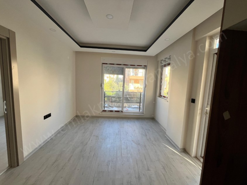  KANAL BOYUNDA , ŞIK TASARIMLI SIFIR 2+1 DAİRE 