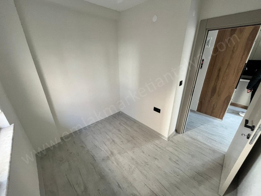  ŞİFA HASTANESİ YAKINI KATTA SIFIR ÇOK ŞIK 2+1 LER 