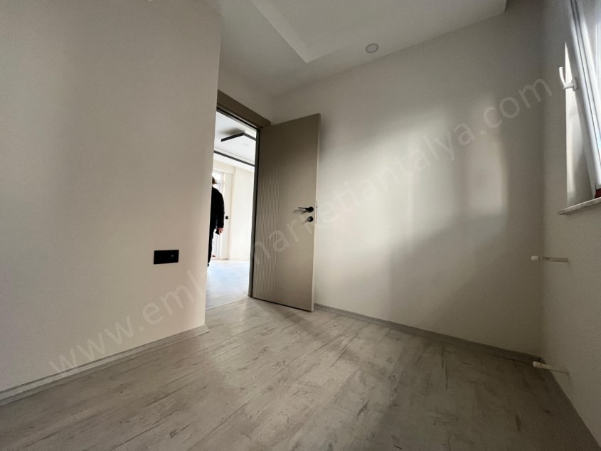  ŞİFA HASTANESİ YAKINI KATTA SIFIR ÇOK ŞIK 2+1 LER 