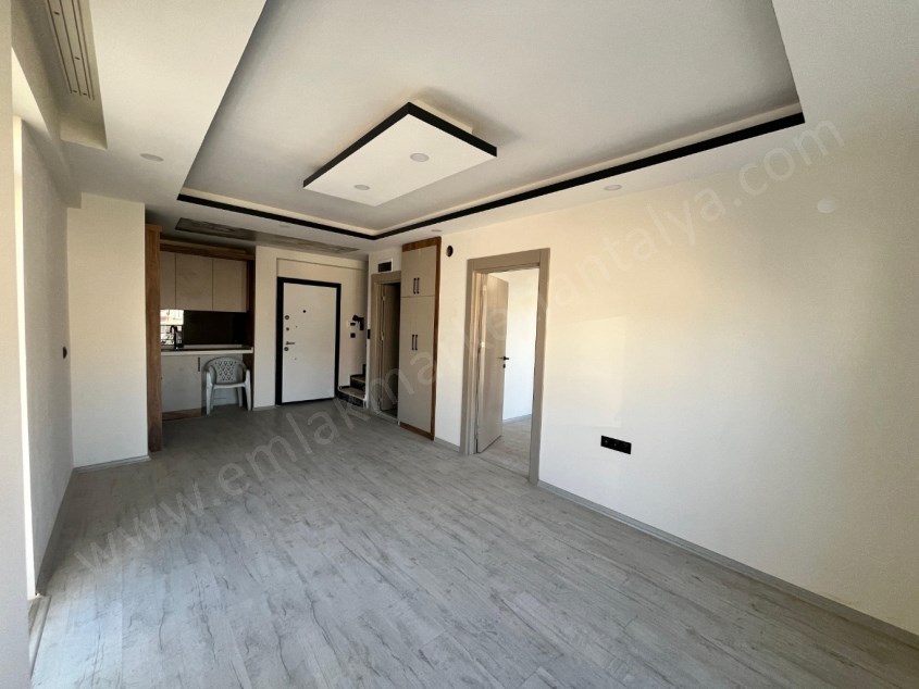 ŞİFA HASTANESİ YAKINI , ÖNÜ AÇIK , GENİŞ SIFIR 4+1 SIFIR DUBLEKS