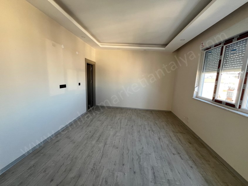 ŞİFA HASTANESİ YAKINI , ÖNÜ AÇIK , GENİŞ SIFIR 4+1 SIFIR DUBLEKS