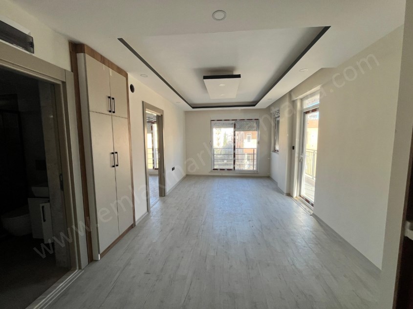 ŞİFA HASTANESİ YAKINI , ÖNÜ AÇIK , GENİŞ SIFIR 4+1 SIFIR DUBLEKS