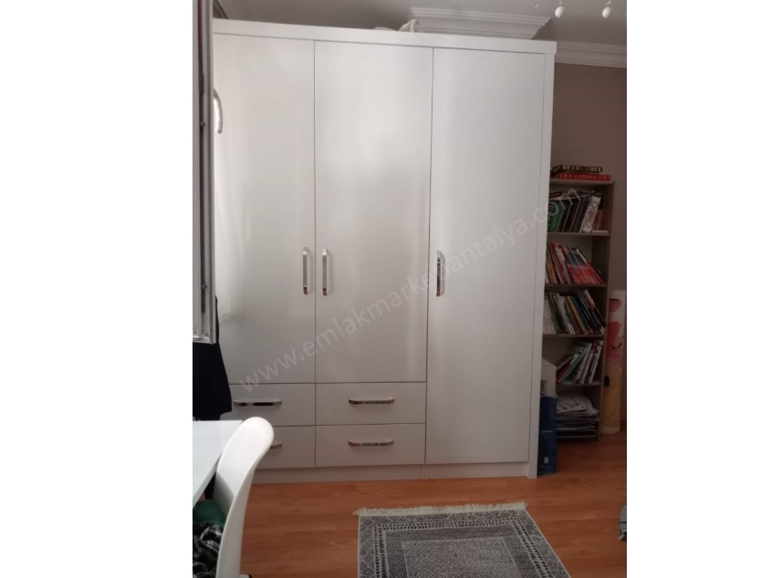 KONUKSEVERDE 3+1 FIRSAT DAİRE 