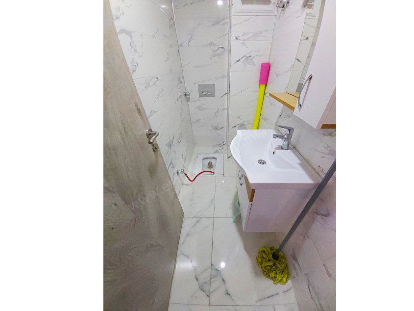 MERKEZDE TRAMVAY YAKINI İÇİ LÜKS YAPILI 2+1