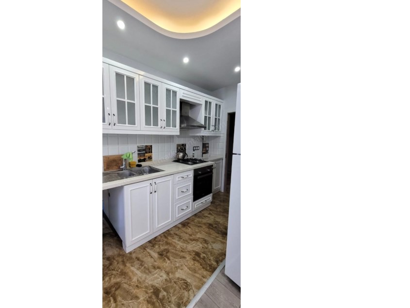 MERKEZDE TRAMVAY YAKINI İÇİ LÜKS YAPILI 2+1