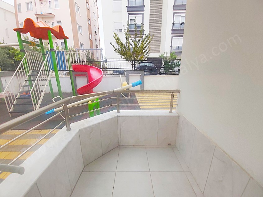 MERKEZDE TRAMVAY YAKINI İÇİ LÜKS YAPILI 2+1