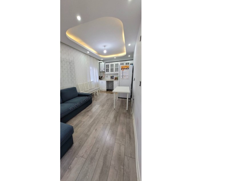 MERKEZDE TRAMVAY YAKINI İÇİ LÜKS YAPILI 2+1