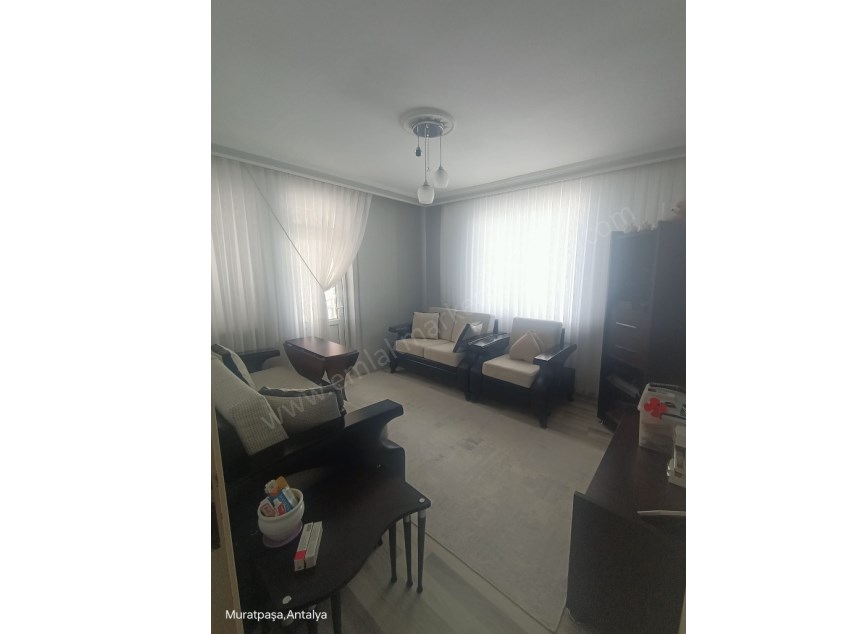 YENİGÜN MERKEZİ KONUMDA ASANSÖRLÜ 3+1 DAİRE
