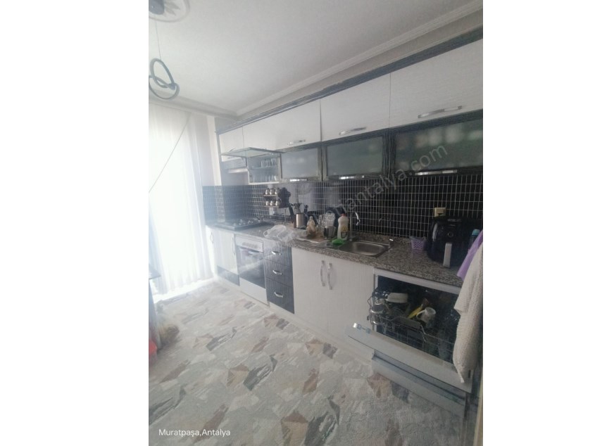 YENİGÜN MERKEZİ KONUMDA ASANSÖRLÜ 3+1 DAİRE