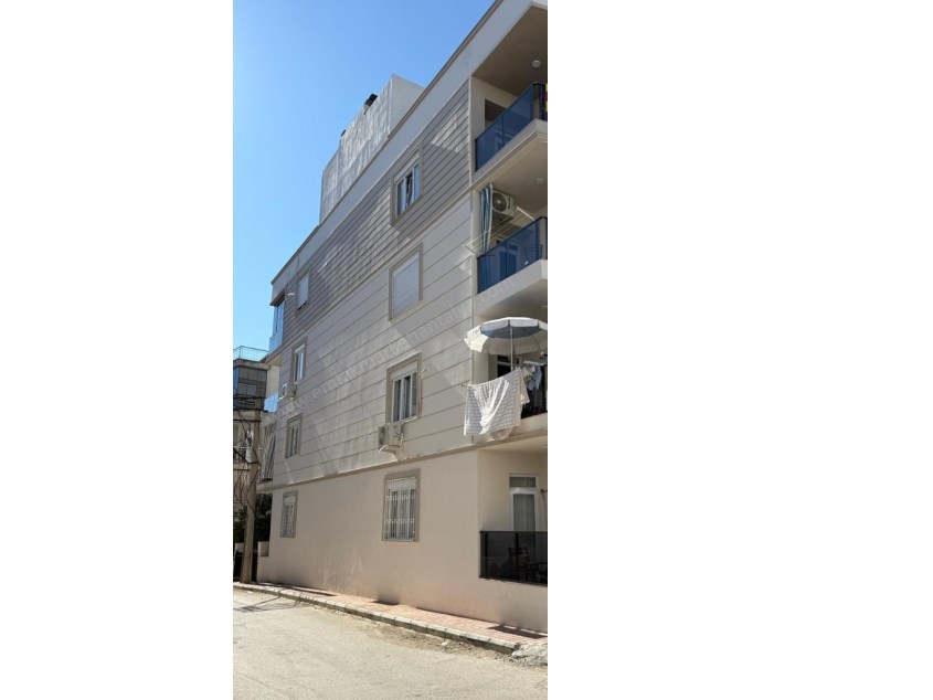 MERKEZDE TRAMVAYA 2 DK. MESAFEDE KATTA SIFIR 2+1 DAİRE 