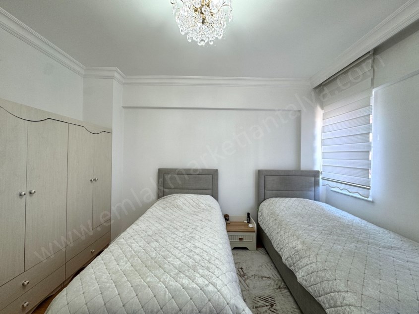 TAHTAKALE YAKINI PARK CEPHELİ DOĞALGAZLI ASANSÖRLÜ GENİŞ 3+1