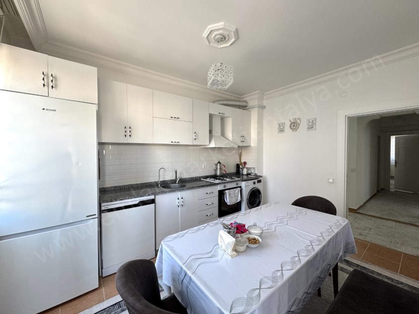 TAHTAKALE YAKINI PARK CEPHELİ DOĞALGAZLI ASANSÖRLÜ GENİŞ 3+1