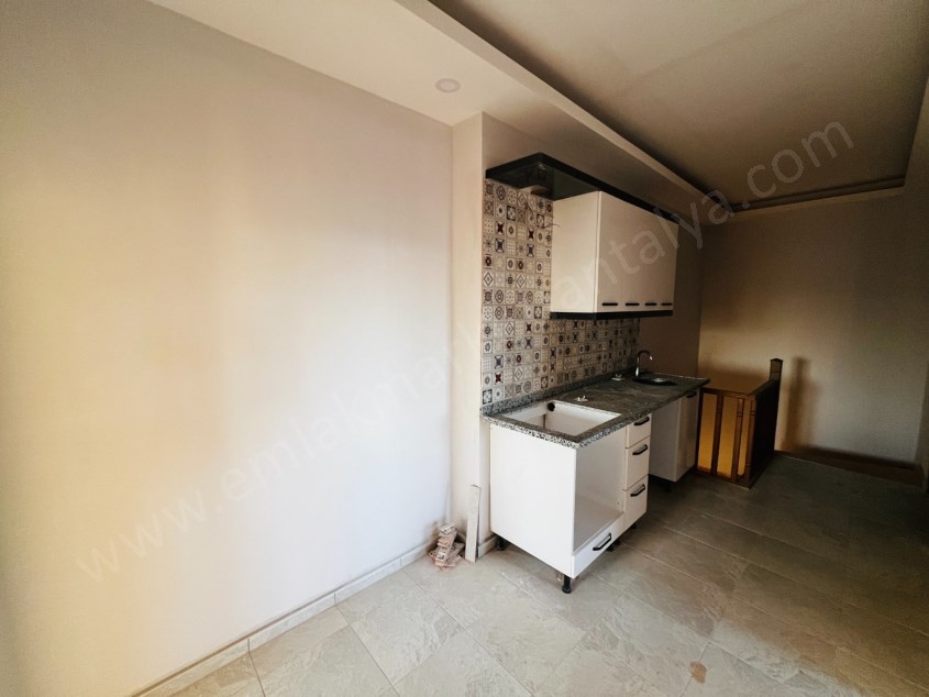 SIFIR BİNADA TERASLI KULLANIŞLI 4+1 DUBLEKS