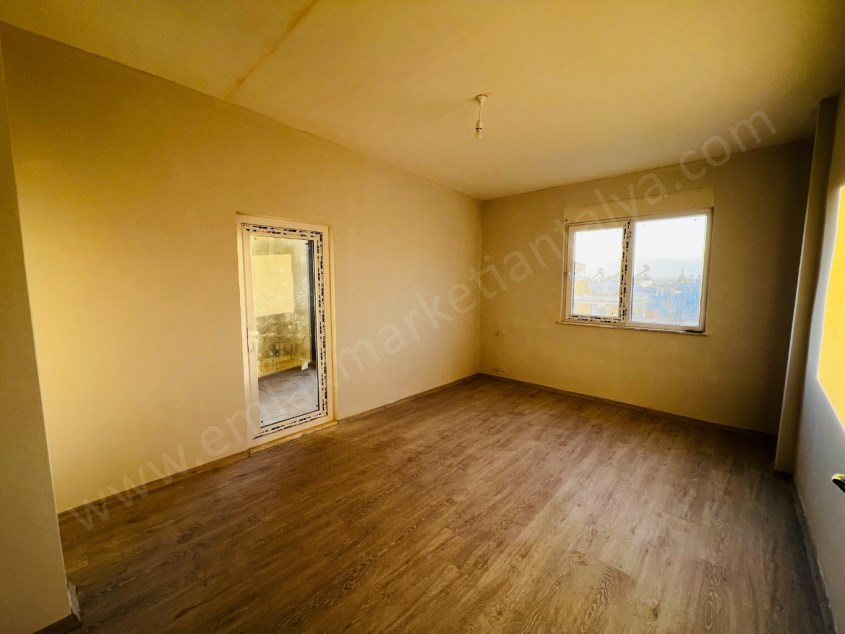 SIFIR BİNADA TERASLI KULLANIŞLI 4+1 DUBLEKS