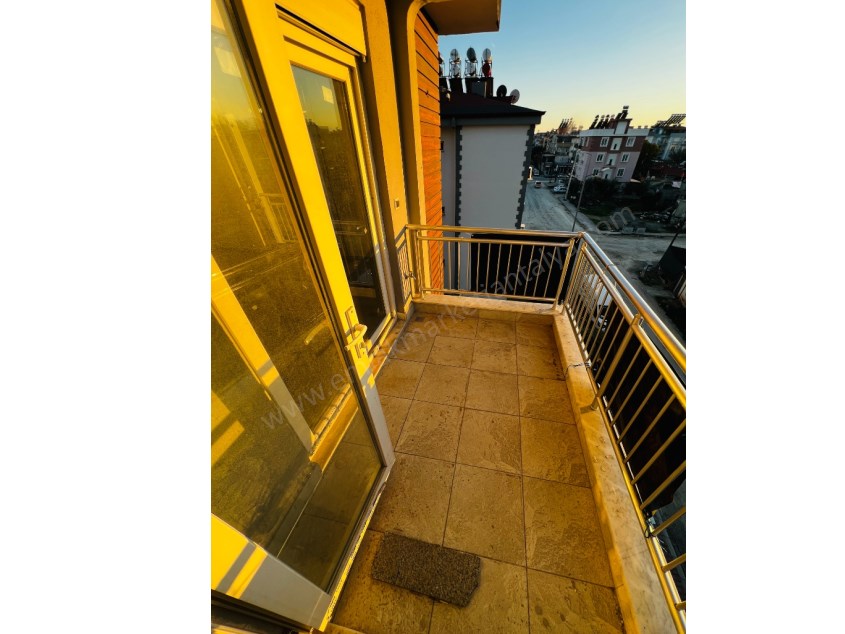 SIFIR BİNADA TERASLI KULLANIŞLI 4+1 DUBLEKS