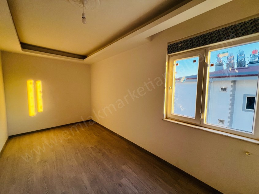 SIFIR BİNADA TERASLI KULLANIŞLI 4+1 DUBLEKS