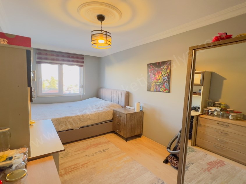 CADDE ÜSTÜ AYRI MUTFAKLI ASANSÖRLÜ GENİŞ 3+1