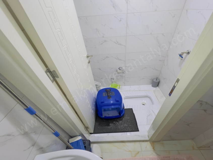 CADDE ÜSTÜ AYRI MUTFAKLI ASANSÖRLÜ GENİŞ 3+1