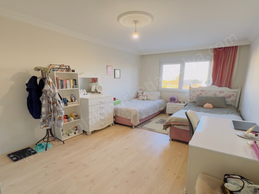 CADDE ÜSTÜ AYRI MUTFAKLI ASANSÖRLÜ GENİŞ 3+1