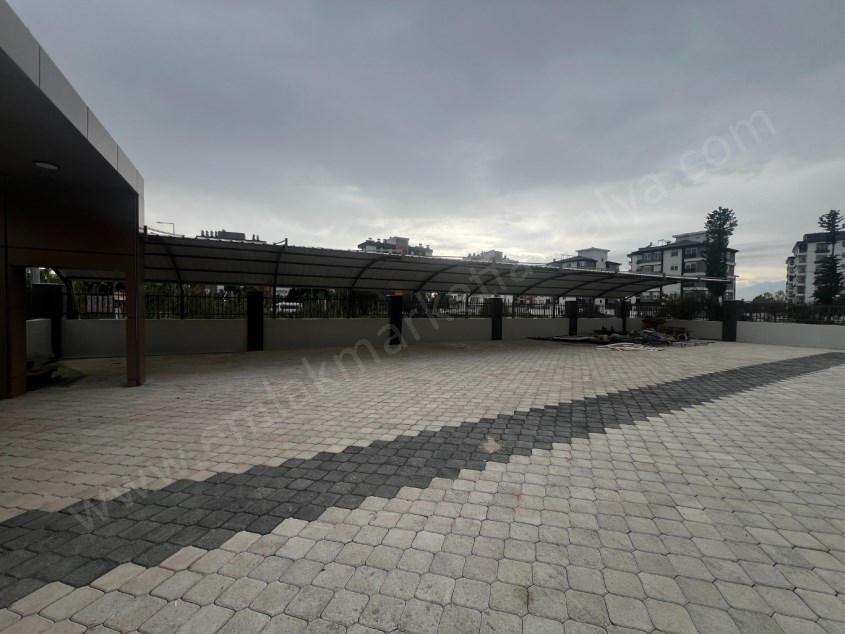 GÖKSUDA YÜZME HAVUZLU OTOPARKLI SİTEDE 1+1 DAİRE