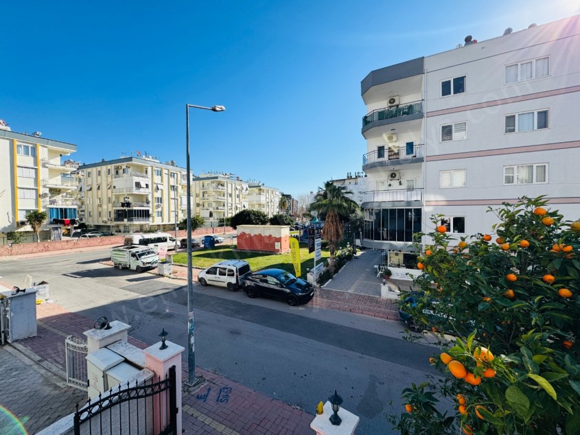 HURMA MAH. MERKEZİ KONUMDA SİTE İÇİ KATTA 3+1