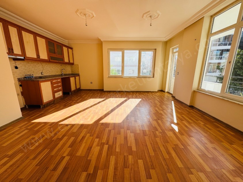 HURMA MAH. MERKEZİ KONUMDA SİTE İÇİ KATTA 3+1